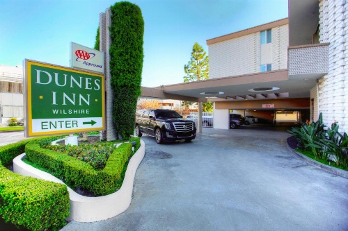 Dunes Inn Wilshire image 9